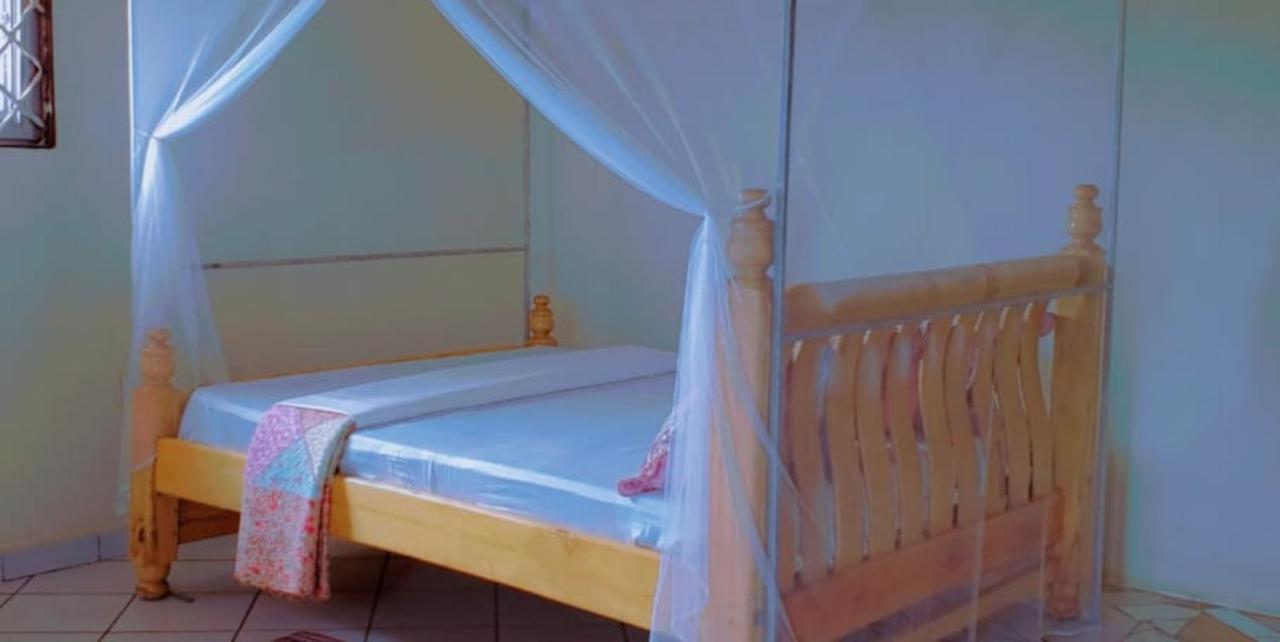 La Feve Beach Bed And Breakfast Hotel Entebbe Zewnętrze zdjęcie