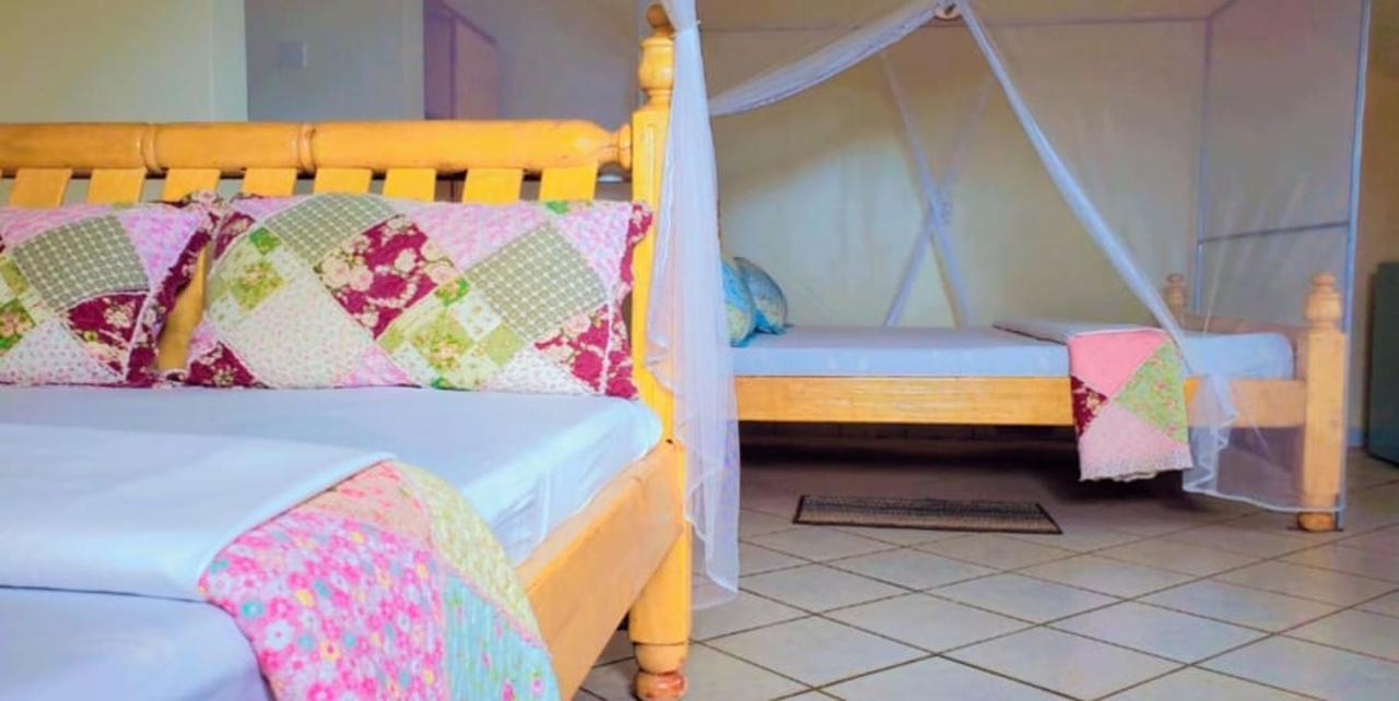 La Feve Beach Bed And Breakfast Hotel Entebbe Zewnętrze zdjęcie