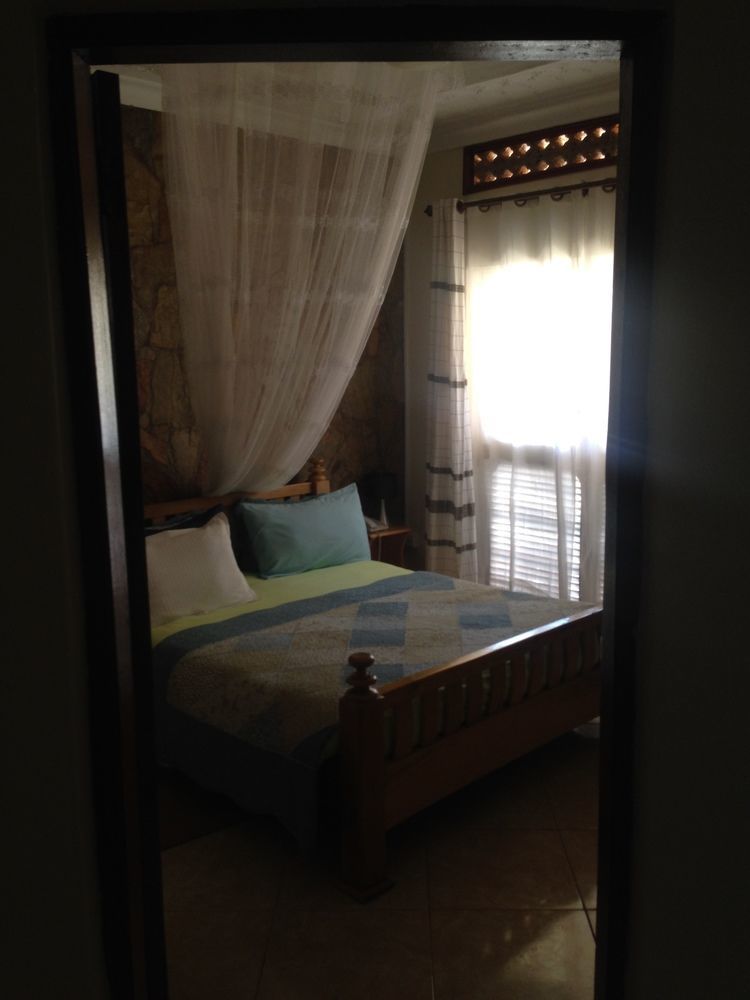 La Feve Beach Bed And Breakfast Hotel Entebbe Zewnętrze zdjęcie